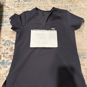 Figs Caterina scrub top